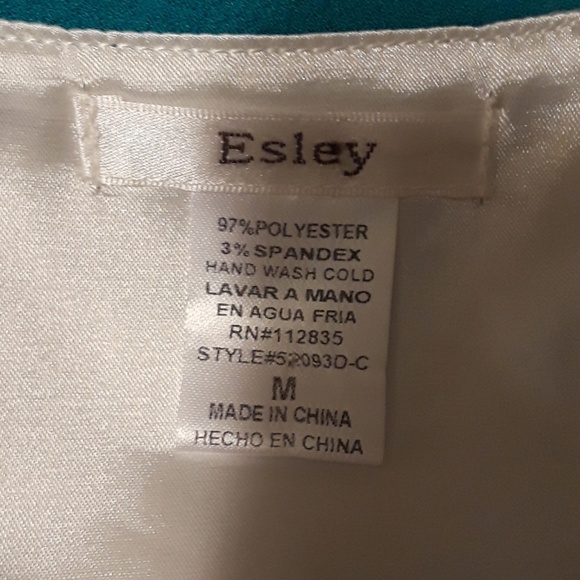 HP BEAUTIFUL DRESS - Picture 3 of 3